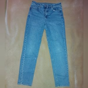 American Eagle Mom Jeans size 4